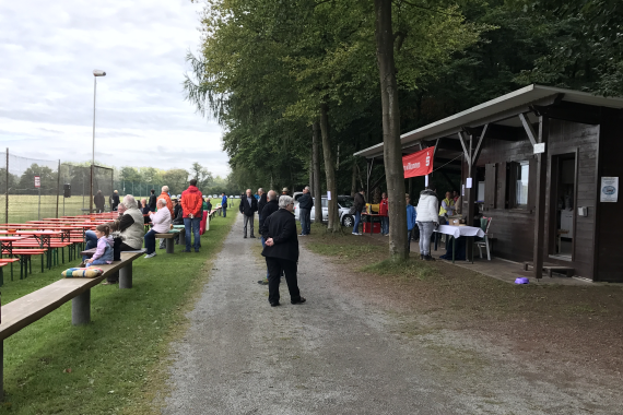 KA_Vereinsheim und Publikum Flugtag_570x380